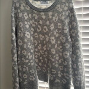 Old Navy Gray Animal Print Sweater